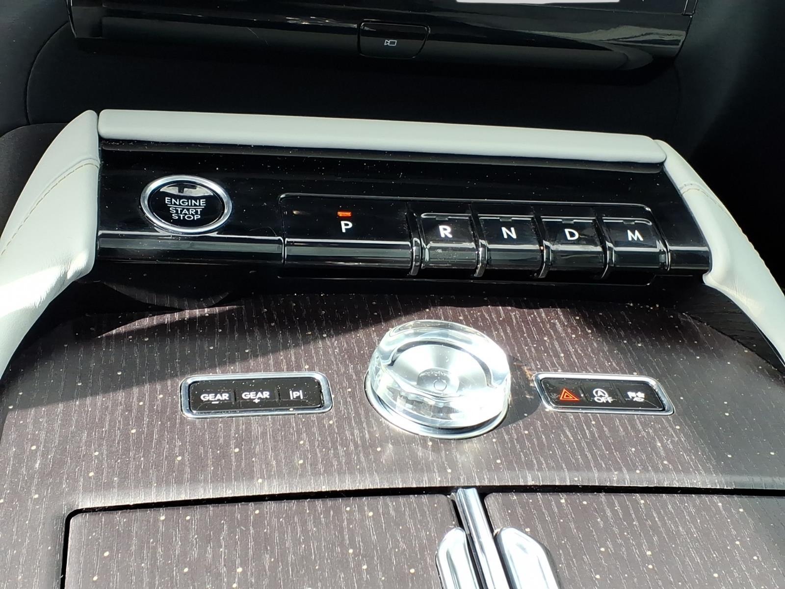 2025 – Lincoln – Navigator L