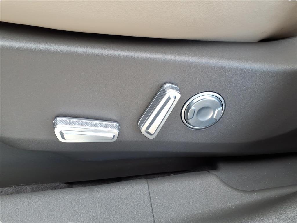 2025 – Lincoln – Nautilus Hybrid