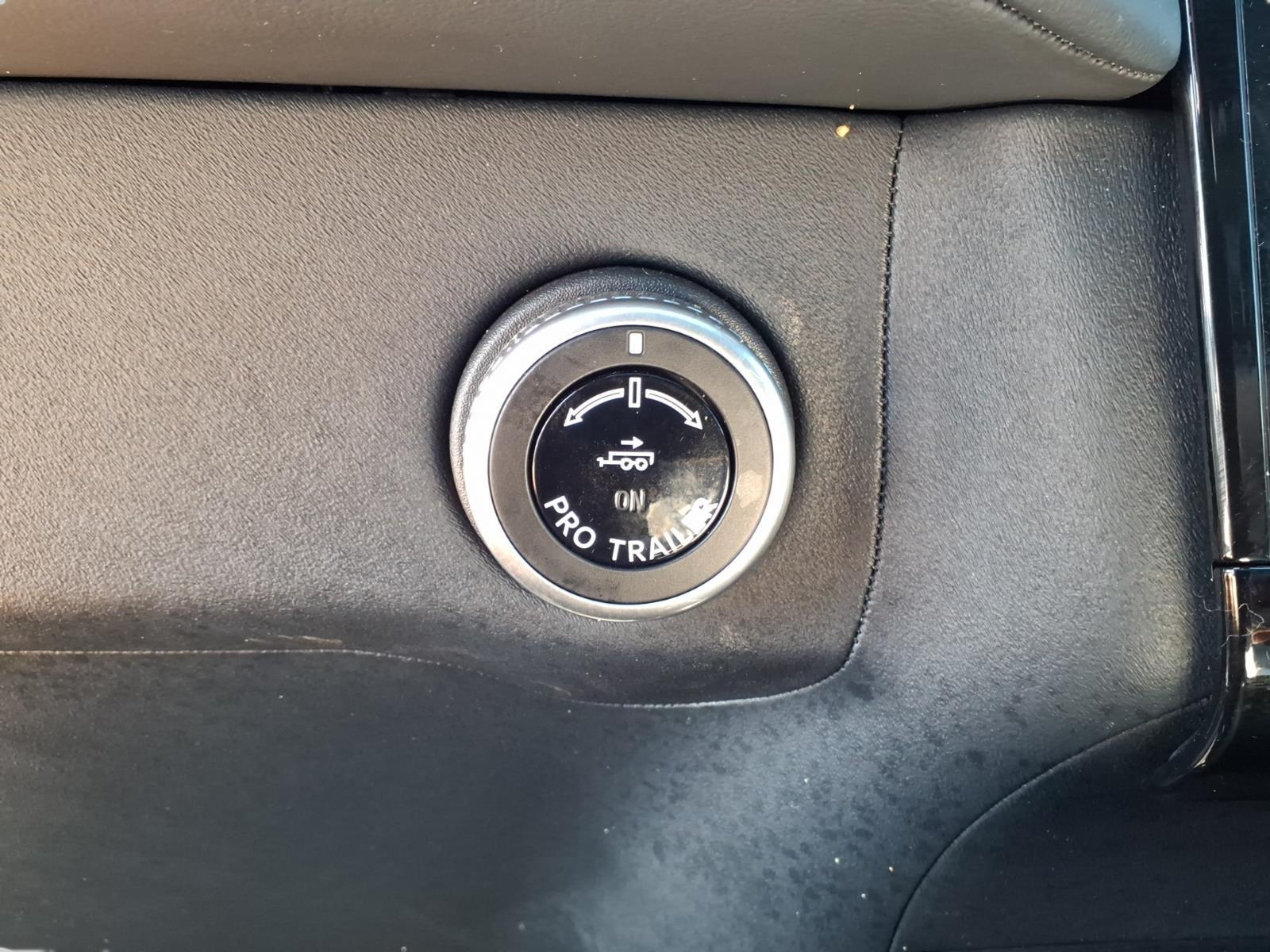 2025 – Lincoln – Navigator