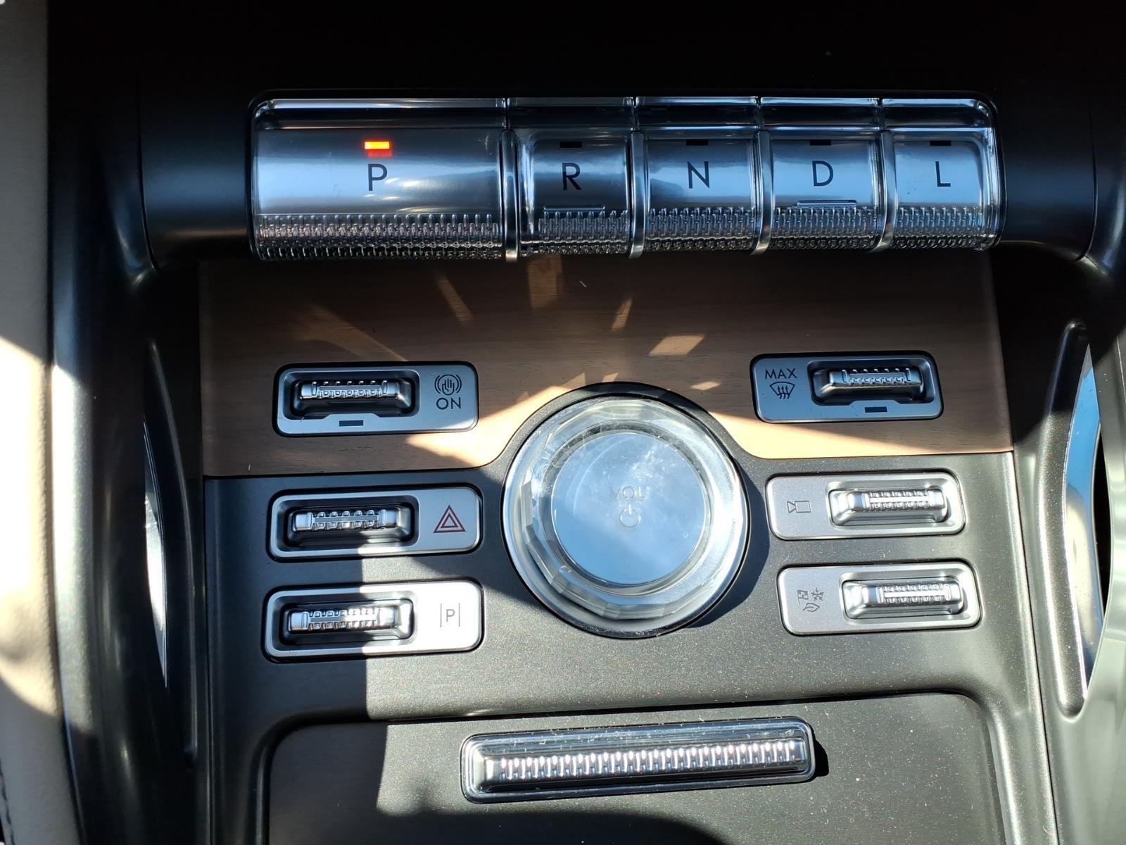 2025 – Lincoln – Nautilus Hybrid