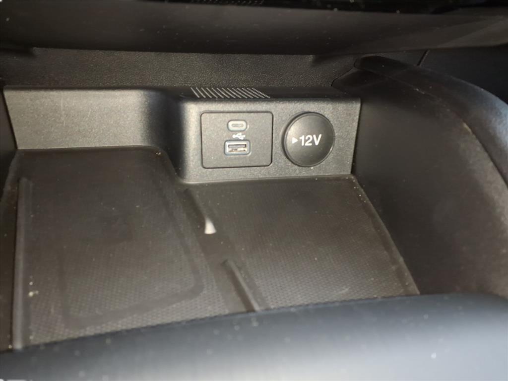 2022 – Ford – Escape Hybrid