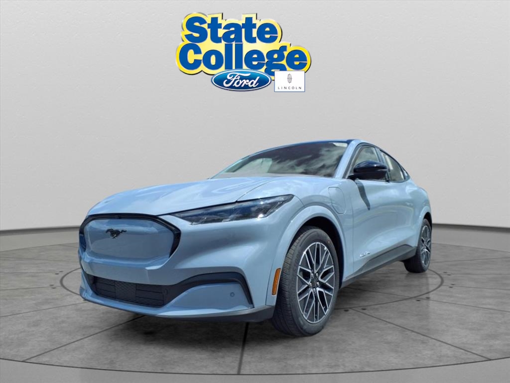 2022 – Ford – Mustang Mach-E