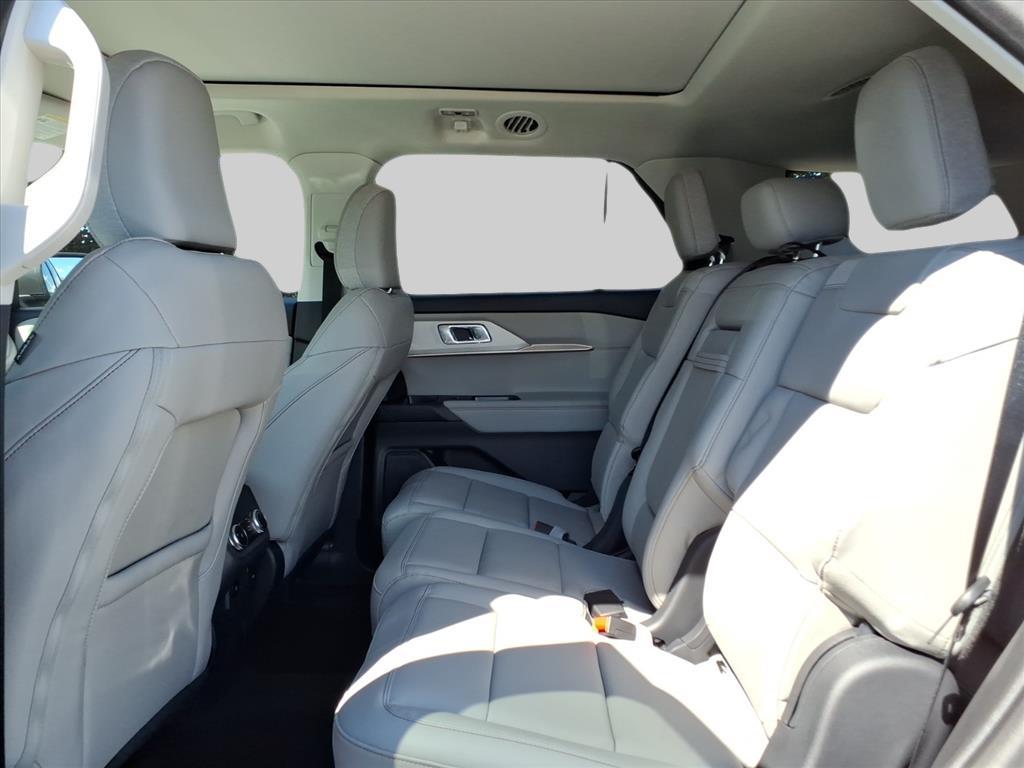 2025 – Ford – Explorer