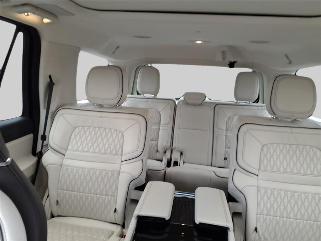 2024 – Lincoln – Navigator