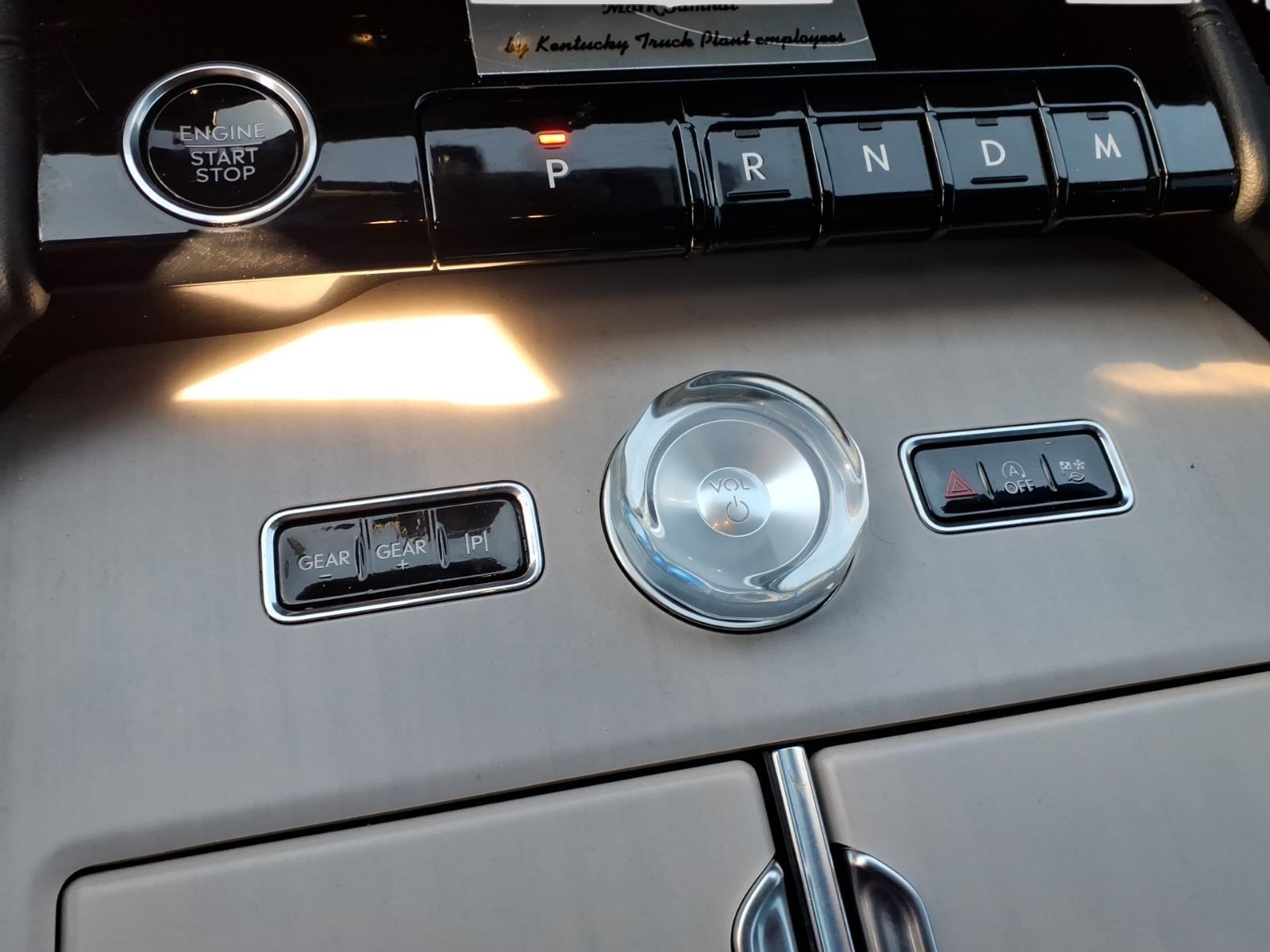 2025 – Lincoln – Navigator