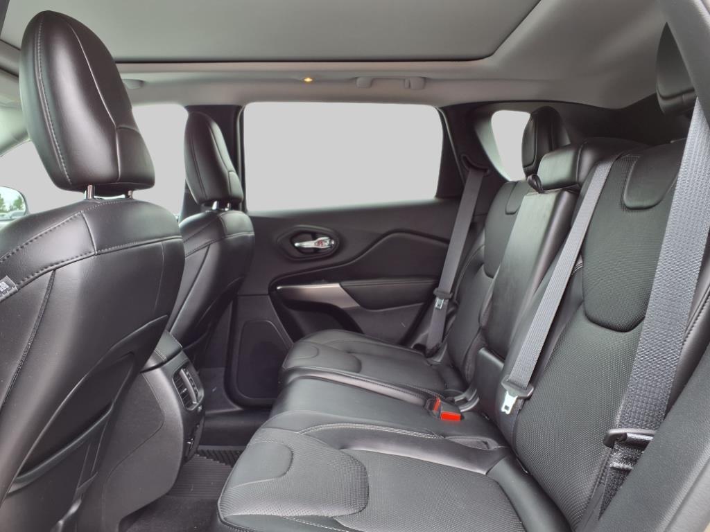 2021 – Jeep – Cherokee