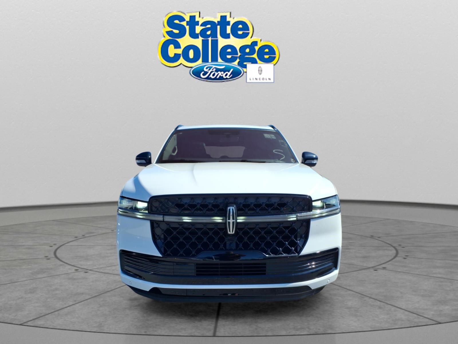 2025 – Lincoln – Navigator