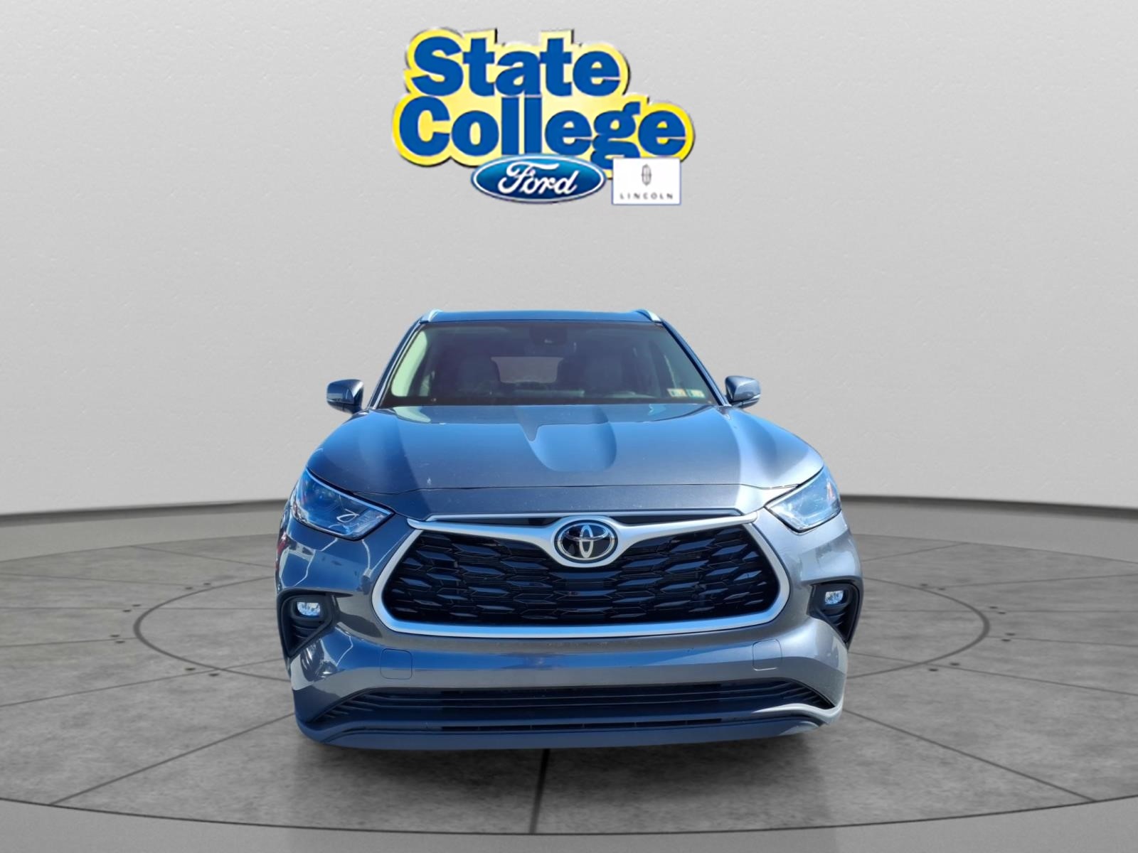 2023 – Toyota – Highlander