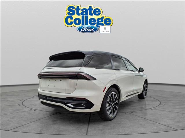 2025 Lincoln Nautilus Hybrid Reserve