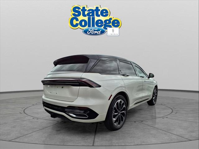 2025 Lincoln Nautilus Hybrid Reserve
