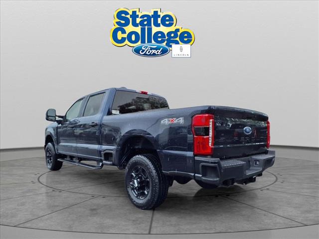 2025 Ford F-350 Super Duty XL