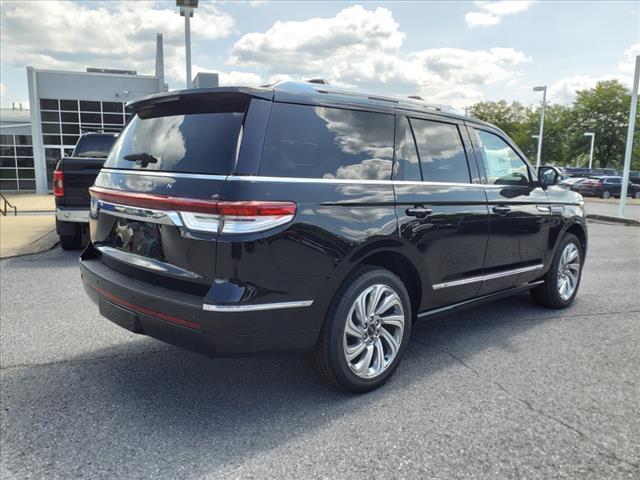 2024 – Lincoln – Navigator