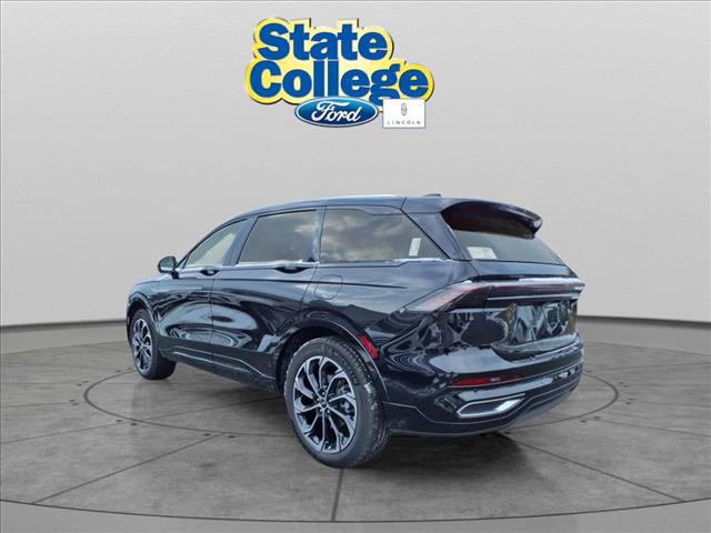 2025 Lincoln Nautilus Reserve