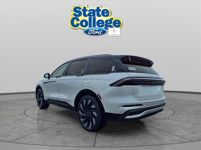 2025 Lincoln Nautilus Reserve