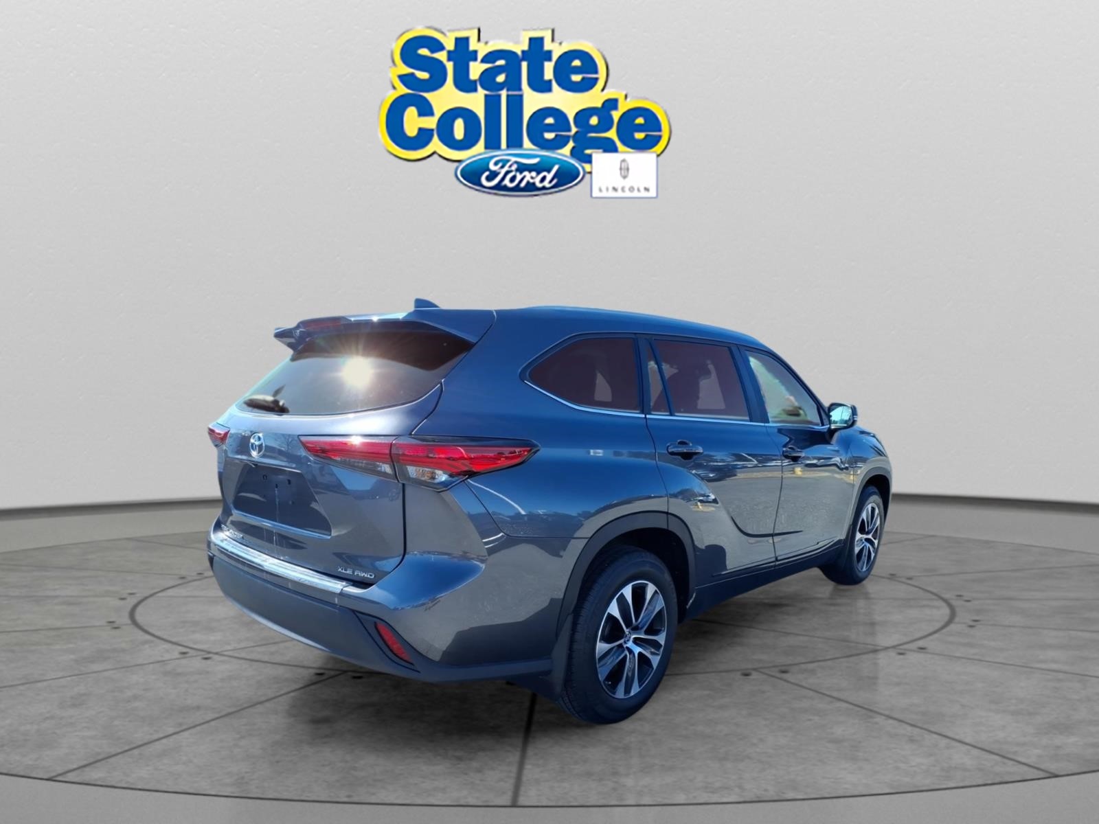 2023 – Toyota – Highlander