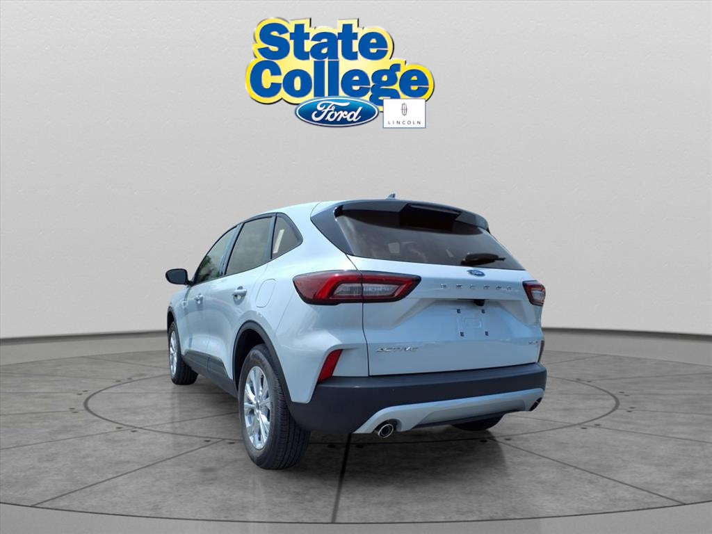 2025 – Ford – Escape