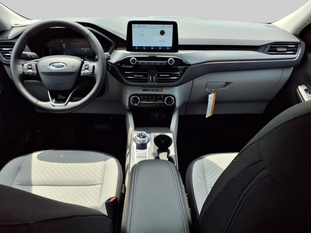 2025 – Ford – Escape