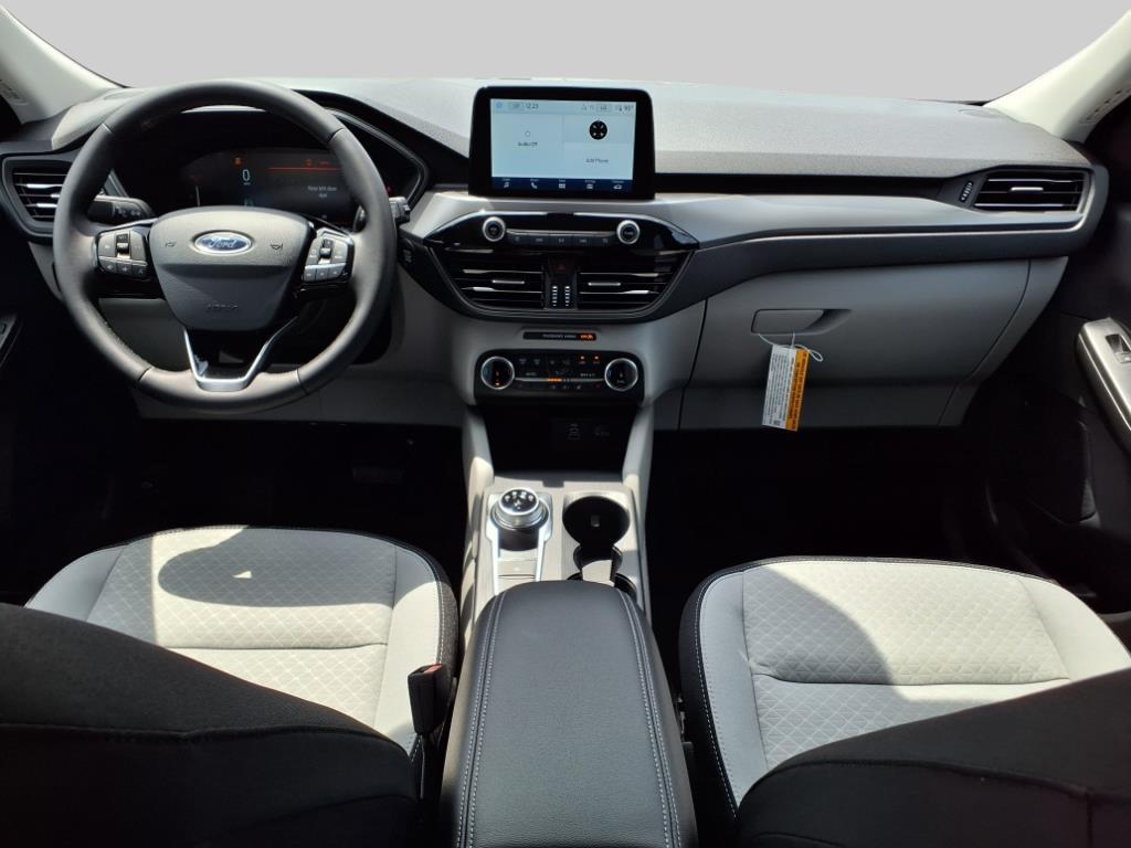 2025 – Ford – Escape