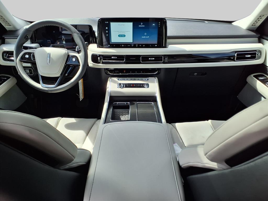 2025 – Lincoln – Aviator