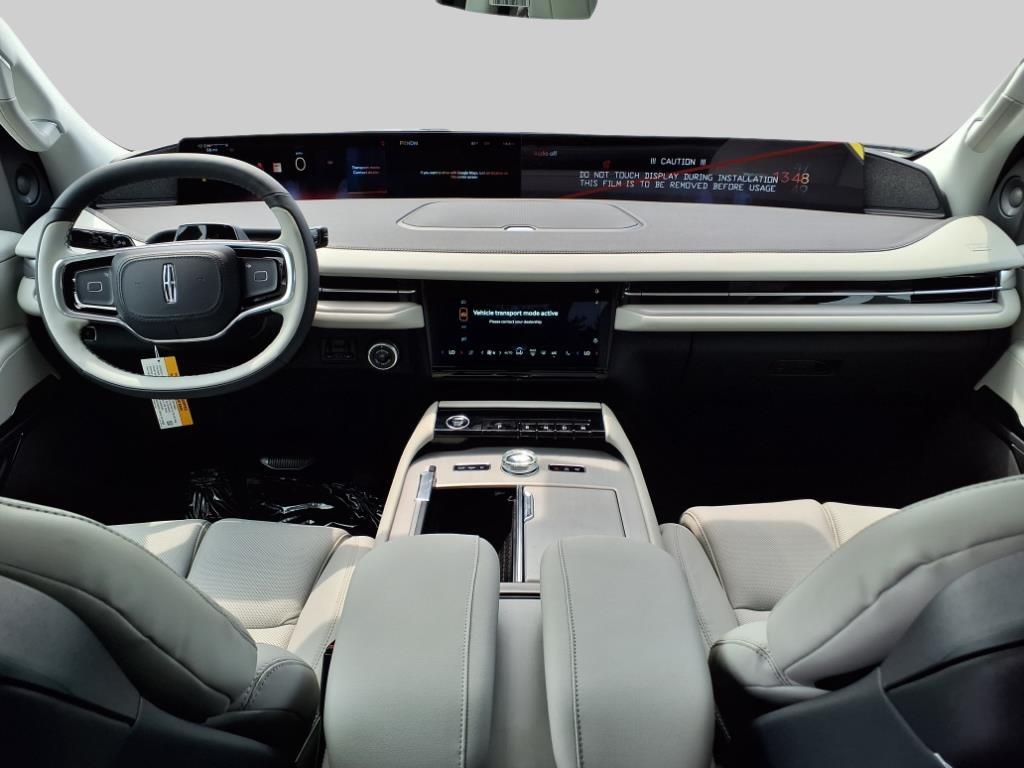 2025 – Lincoln – Navigator