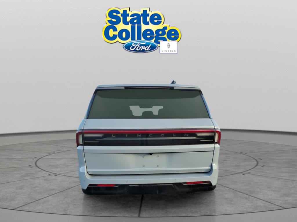 2025 – Lincoln – Navigator L