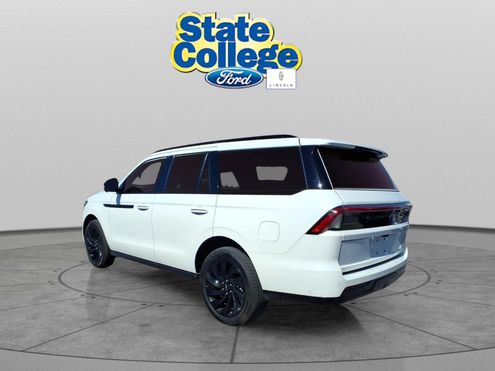 2025 – Lincoln – Navigator