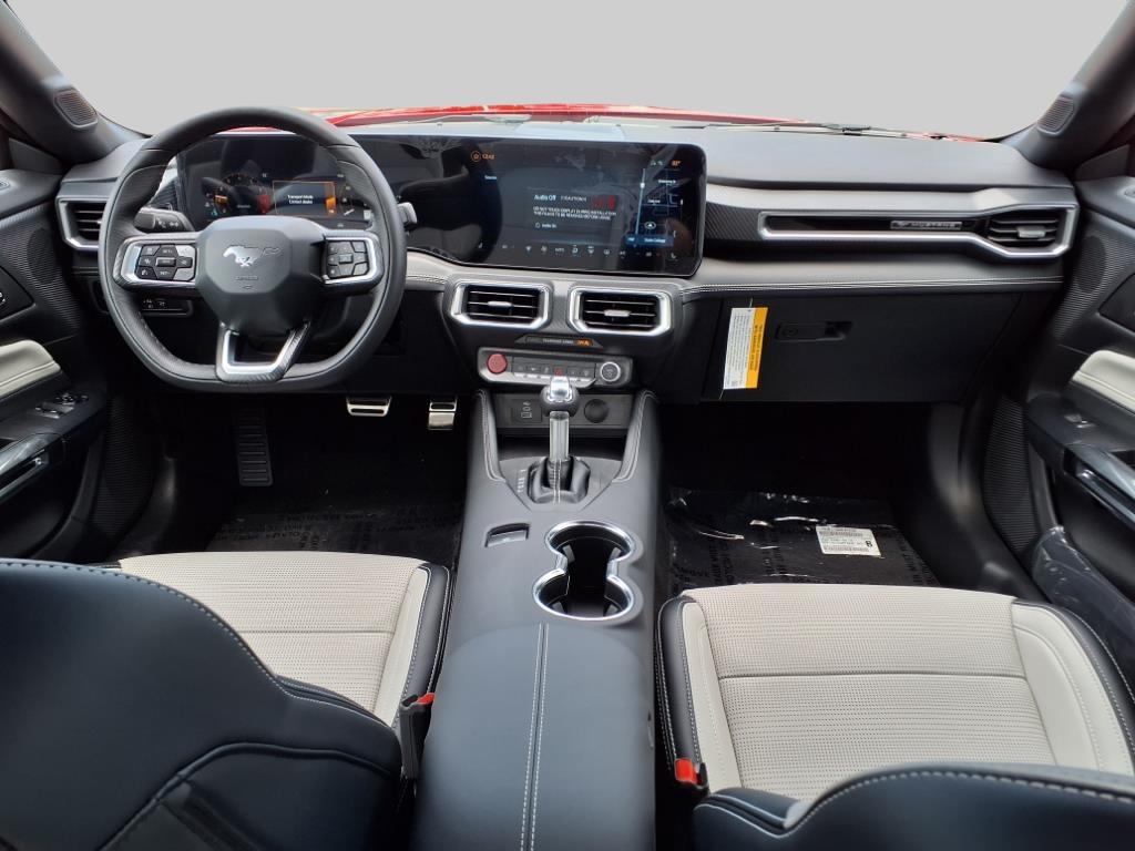 2025 – Ford – Mustang