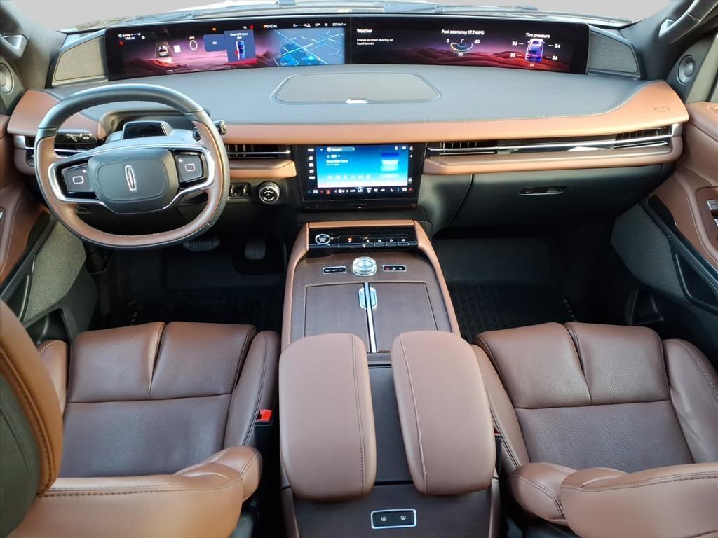 2025 – Lincoln – Navigator L