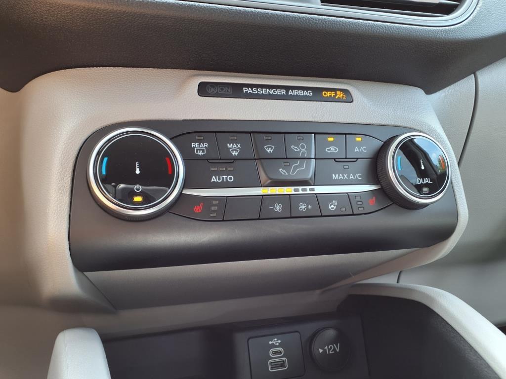 2025 – Ford – Escape