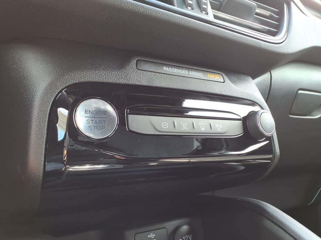 2025 – Ford – Escape Hybrid