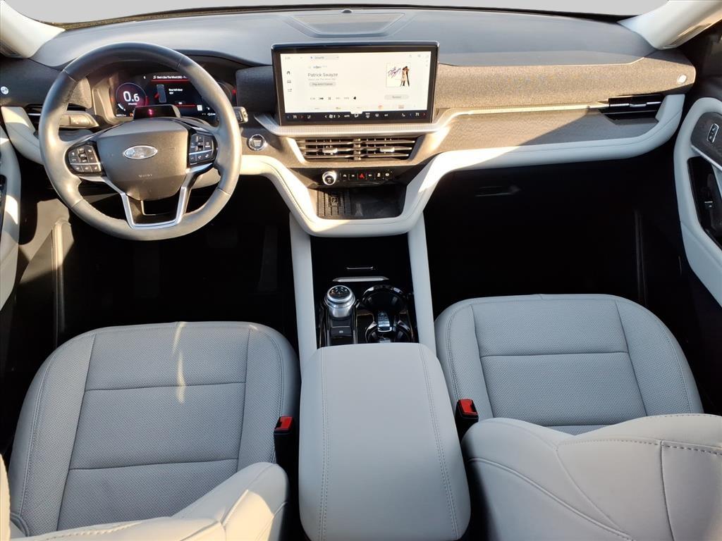 2025 – Ford – Explorer
