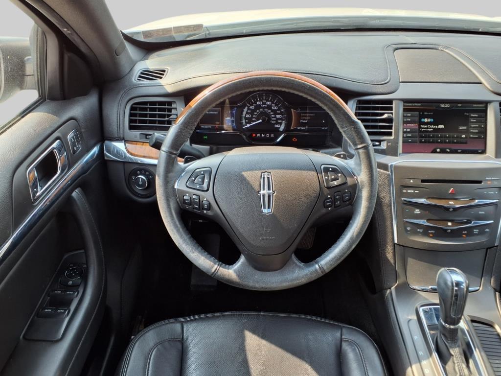 2015 – Lincoln – MKS