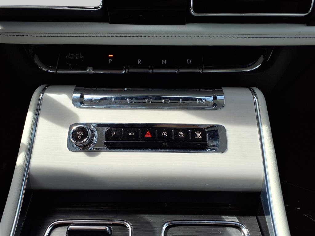 2025 – Lincoln – Aviator