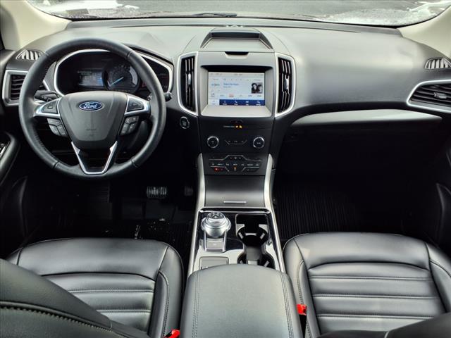 2020 – Ford – Edge