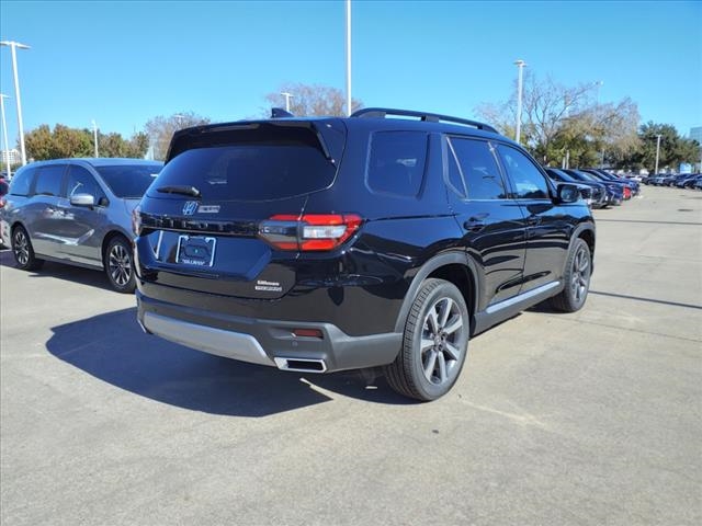 2025 Honda Pilot Touring