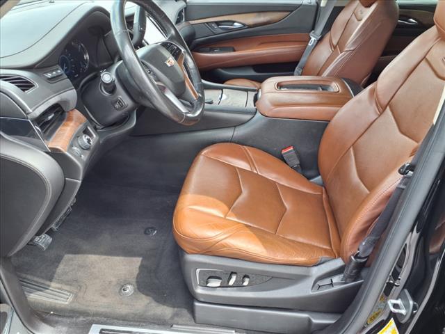 2016 Cadillac Escalade Luxury Collection