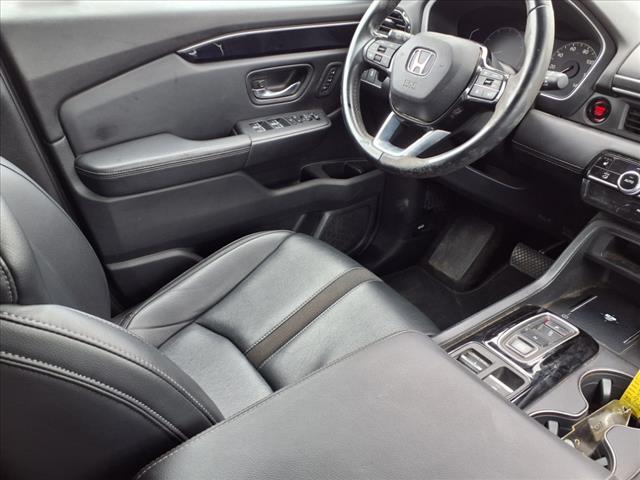 2023 Honda Pilot EX-L w/Rear Captains Chairs