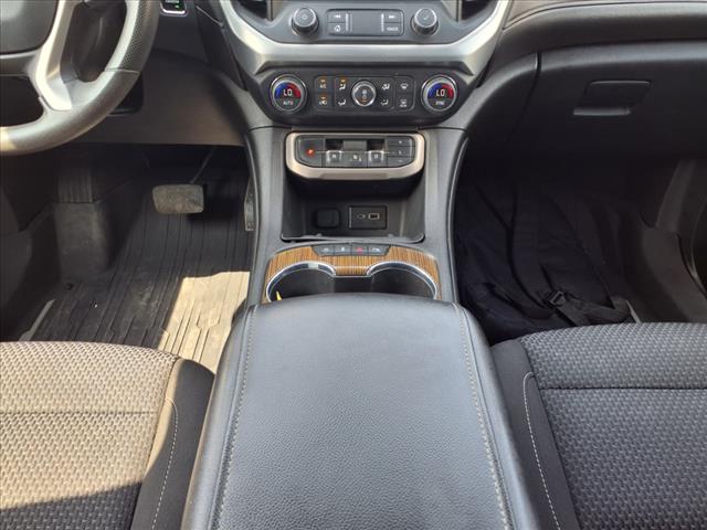 2022 GMC Acadia SLE