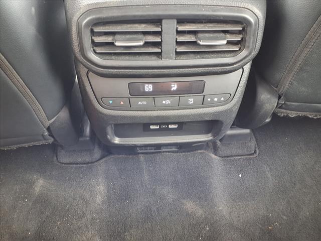 2023 Honda Pilot EX-L w/Rear Captains Chairs