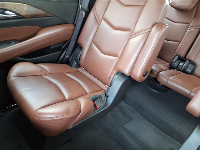 2016 Cadillac Escalade Luxury Collection