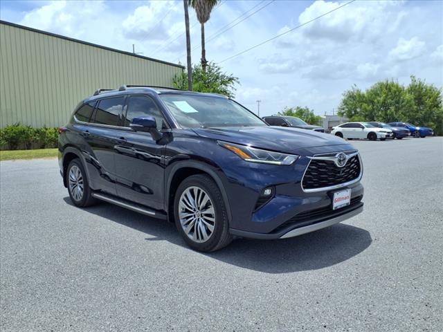 2022 Toyota Highlander Platinum