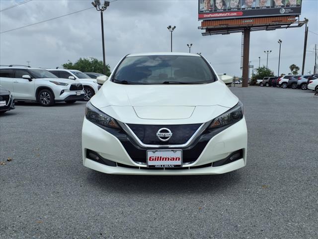 2022 Nissan LEAF SV