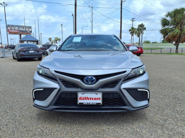 2022 Toyota Camry Hybrid SE