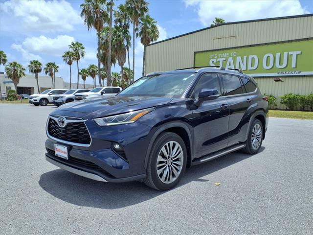 2022 Toyota Highlander Platinum