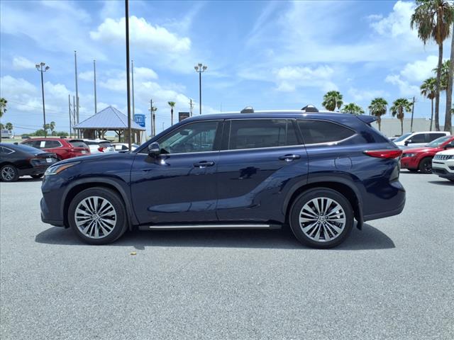 2022 Toyota Highlander Platinum