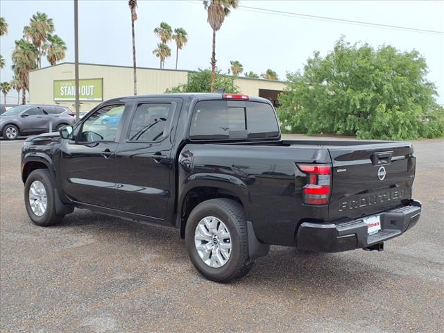 2023 Nissan Frontier SV