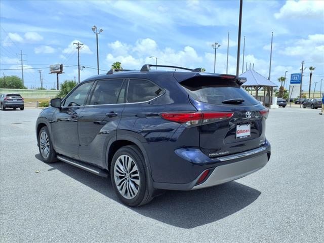 2022 Toyota Highlander Platinum