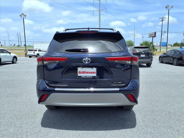 2022 Toyota Highlander Platinum