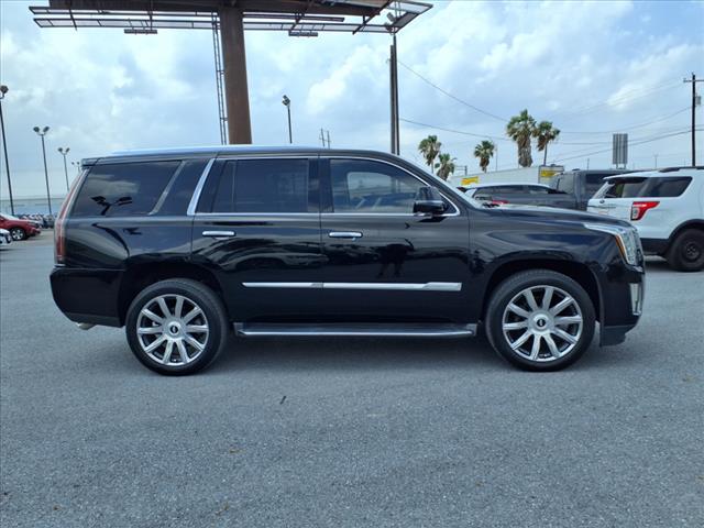 2016 Cadillac Escalade Luxury Collection