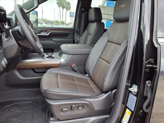 2025 Chevrolet Silverado 3500HD High Country